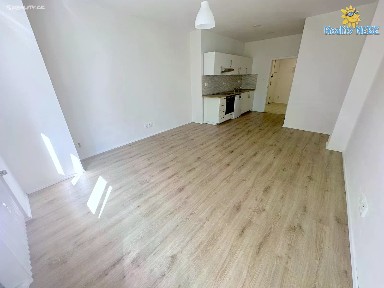 Pronájem bytu 2+kk 62 m²