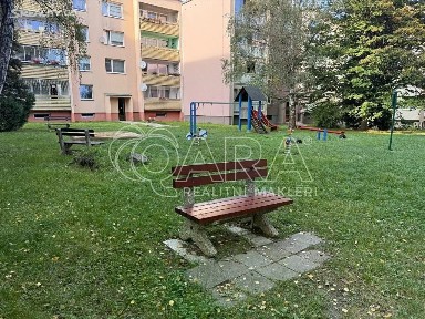 Pronájem bytu 1+1 39 m²