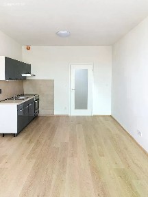 Pronájem bytu 1+kk 37 m²
