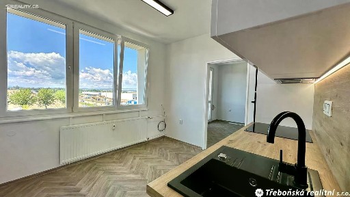 Pronájem bytu 2+1 56 m²