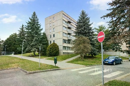 Pronájem bytu 1+1 38 m²