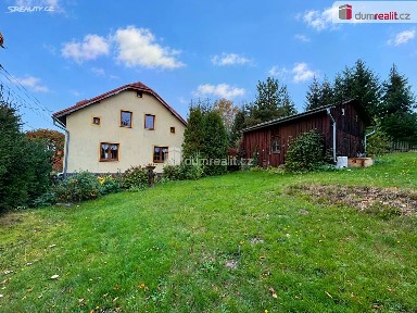 Prodej rodinného domu 120 m², pozemek 1627 m²