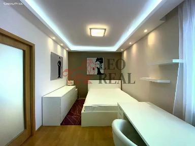 Pronájem bytu 3+kk 66 m²