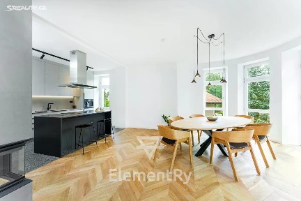 Pronájem bytu 4+kk 137 m²