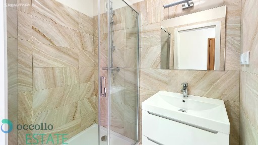 Pronájem bytu 1+kk 32 m²