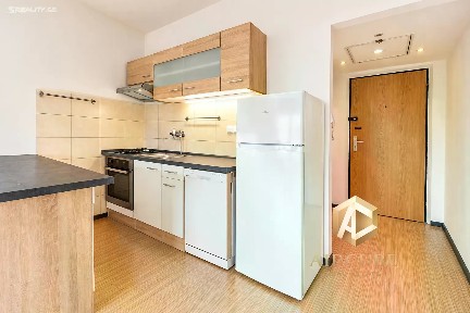Pronájem bytu 2+kk 42 m²