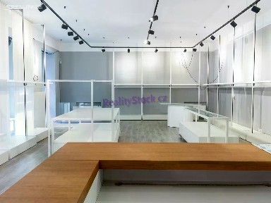 Pronájem obchodního prostoru 108 m²