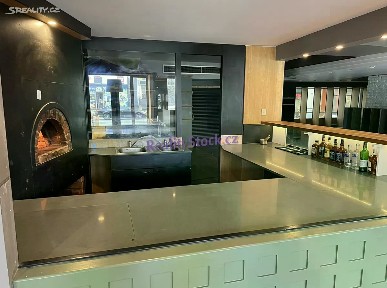 Pronájem obchodního prostoru 200 m²