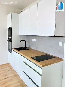 Pronájem bytu 2+kk 46 m²