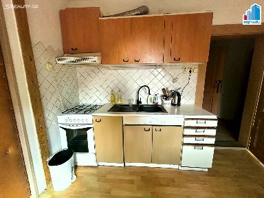 Pronájem bytu pokoje 75 m²