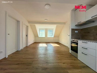 Pronájem bytu 3+kk 75 m²