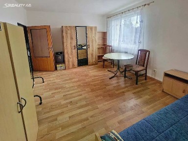 Pronájem bytu pokoje 14 m²