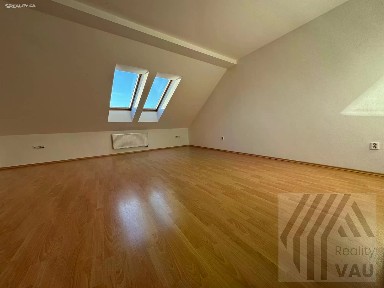 Pronájem bytu 1+kk 37 m²