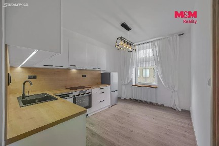Pronájem bytu 1+1 48 m²
