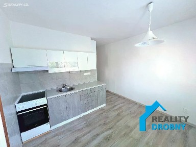 Pronájem bytu 1+1 37 m²