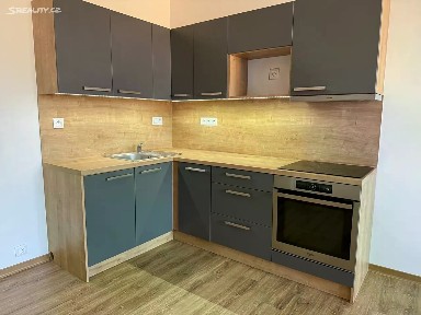 Pronájem bytu 1+kk 30 m²