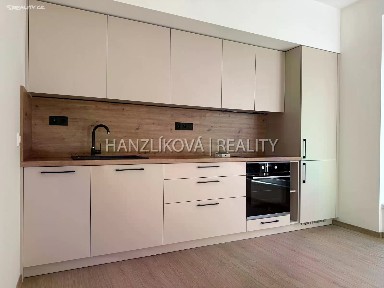 Pronájem bytu 2+kk 36 m²