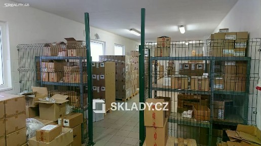Pronájem skladového prostoru 468 m²