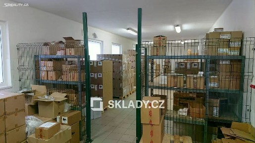 Pronájem skladového prostoru 468 m²