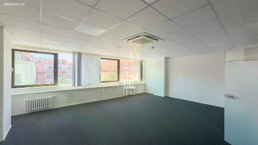 Pronájem kanceláře 350 m²