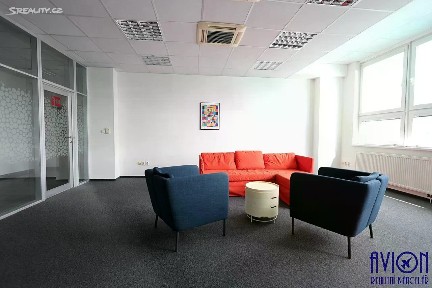 Pronájem kanceláře 400 m²