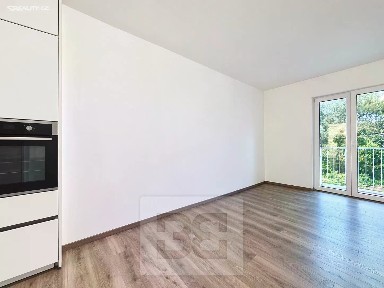 Pronájem bytu 1+kk 33 m²