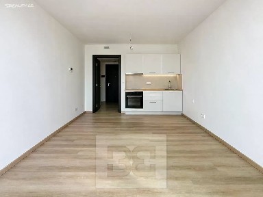 Pronájem bytu 1+kk 35 m²