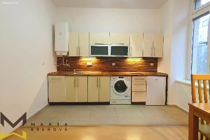 Pronájem bytu 1+kk 33 m²