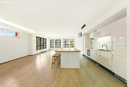 Prodej bytu 4+kk 180 m²