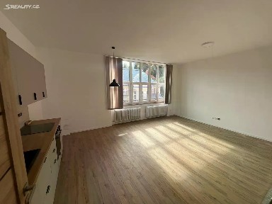 Pronájem bytu 3+kk 85 m²