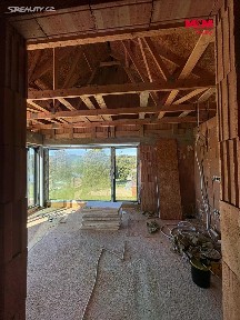 Prodej rodinného domu 222 m², pozemek 914 m²