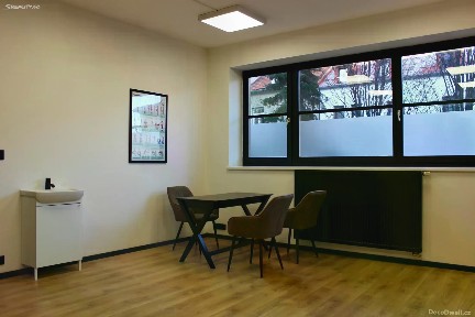 Pronájem kanceláře 250 m²