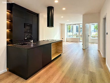 Pronájem bytu 4+kk 82 m²