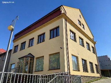Adámkova třída, Hlinsko
