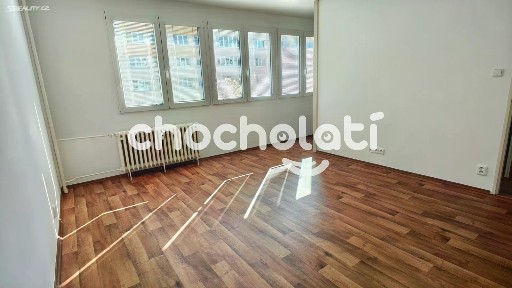 Pronájem bytu 1+kk 28 m²