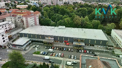 Pronájem obchodního prostoru 720 m²