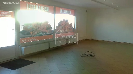 Pronájem obchodního prostoru 92 m²