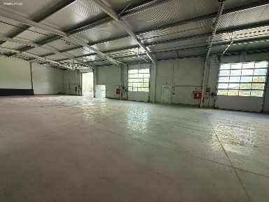 Pronájem skladového prostoru 750 m²