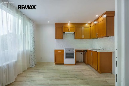 Pronájem bytu 1+1 37 m²