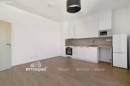 Pronájem bytu 1+kk 26 m²