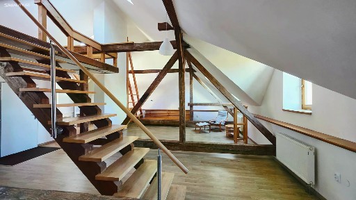 Pronájem kanceláře 106 m²