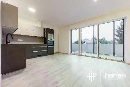 Pronájem bytu 3+kk 80 m²