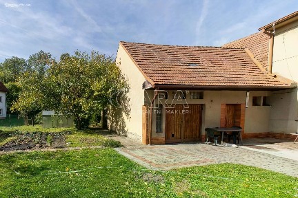 Pronájem rodinného domu 250 m², pozemek 520 m²
