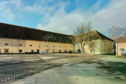 Pronájem skladového prostoru 400 m²