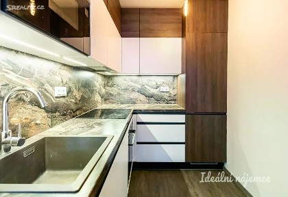 Pronájem bytu 2+kk 43 m²