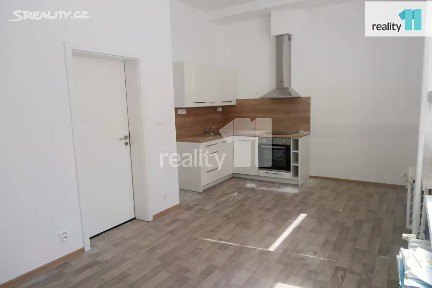 Pronájem bytu 1+kk 32 m²