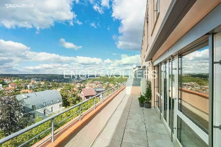 Pronájem bytu 4+kk 131 m²