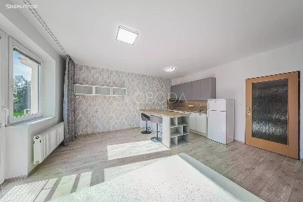 Pronájem bytu 1+kk 36 m²