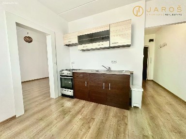 Pronájem bytu 1+1 35 m²
