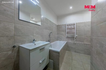Prodej bytu 2+1 61 m²